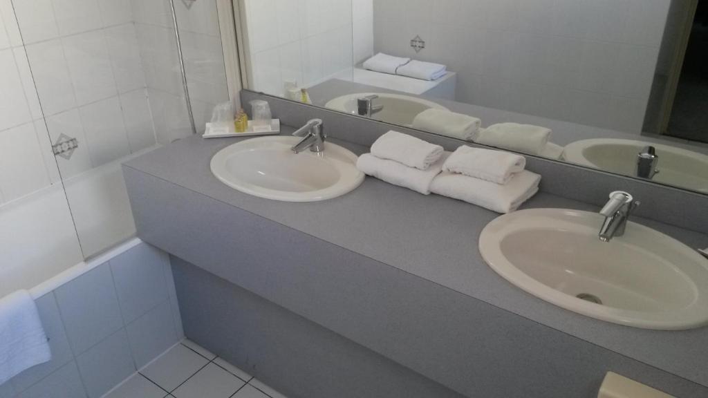 Inter-Hotel La Closerie Beaune Pokój zdjęcie